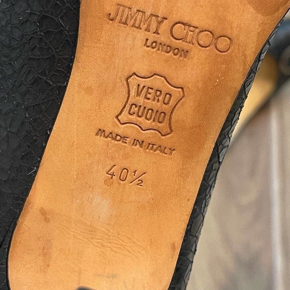 Jimmy Choo Pointy Toe Textured Black Leather Pumps Made In Italy Size 40.4 - Picture 9 of 9